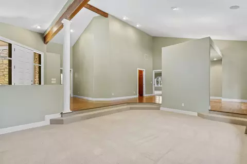 Living - 740 Russel Ridge Rd, Nixa, MO 65714 photo 2 of 13