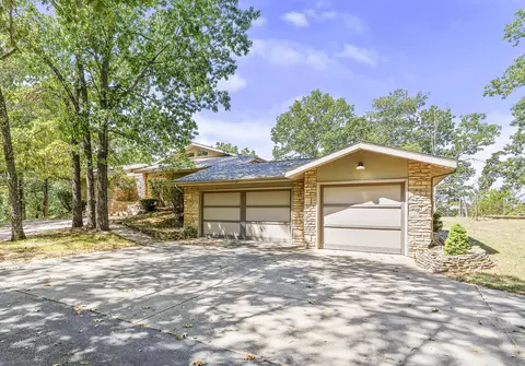 Exterior - 740 Russel Ridge Rd, Nixa, MO 65714 photo 3 of 17