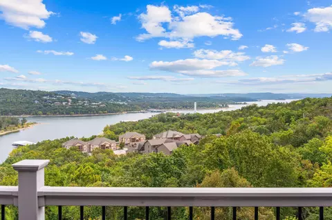 View/Area - 4 Treehouse Ln #8, Branson, MO 65616 photo 8 of 9