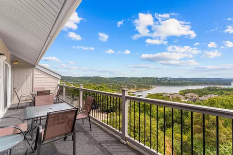 View/Area - 4 Treehouse Ln #8, Branson, MO 65616 photo 7 of 9