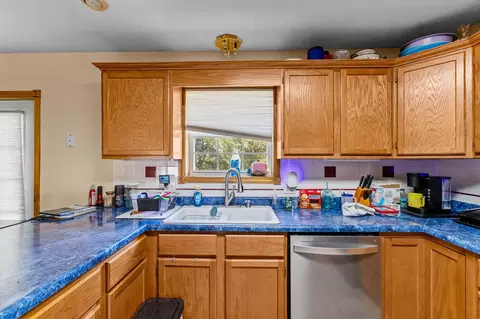 Kitchen - 541 N Dill St, Marshfield, MO 65706 photo 5 of 6