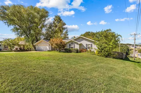 Exterior - 541 N Dill St, Marshfield, MO 65706 photo 3 of 7