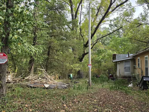 707 Washington Ave, Crane, MO 65633 photo 8