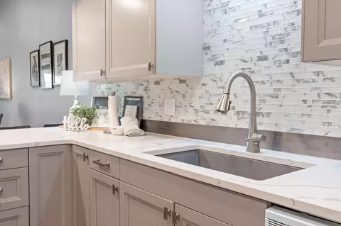 Kitchen - 350 S Wildwood Dr # E20, Branson, MO 65616 photo 2 of 5