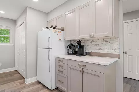 Kitchen - 350 S Wildwood Dr # E20, Branson, MO 65616 photo 4 of 5