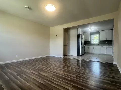 Living - 905 S Griffith Ave, Aurora, MO 65605 photo 1 of 2