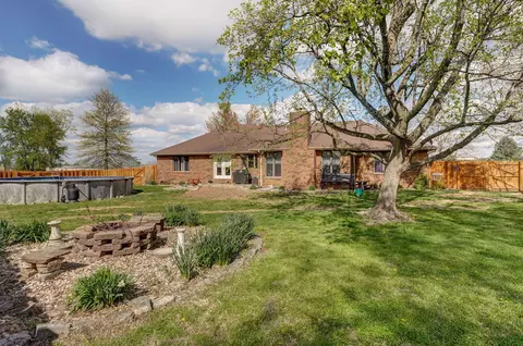 Exterior - 315 N Old Wilderness Rd, Nixa, MO 65714 photo 9 of 13