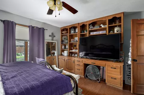 Bedroom - 315 N Old Wilderness Rd, Nixa, MO 65714 photo 6 of 6