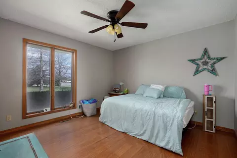 Bedroom - 315 N Old Wilderness Rd, Nixa, MO 65714 photo 4 of 6