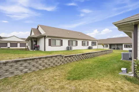 Exterior - 113 Vista View Dr #B, Branson, MO 65616 photo 5 of 7