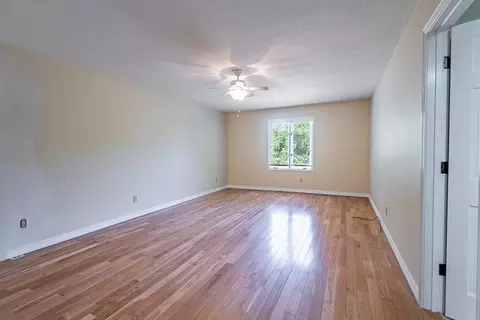 Bedroom - 759 S Augusta Dr, Springfield, MO 65809 photo 3 of 4