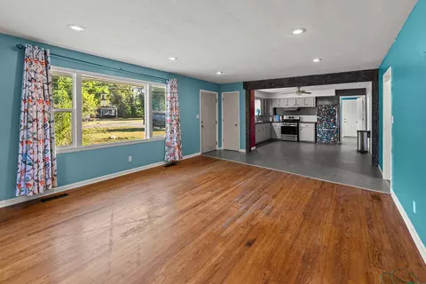 Living - 630 W Broadmoor St, Springfield, MO 65807 photo 2 of 2