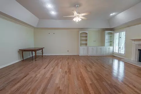 Living - 761 S Augusta Dr, Springfield, MO 65809 photo 1 of 8