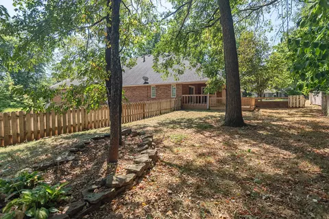 Exterior - 761 S Augusta Dr, Springfield, MO 65809 photo 7 of 12