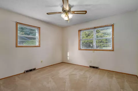 Bedroom - 442 S York Ave, Springfield, MO 65802 photo 2 of 3