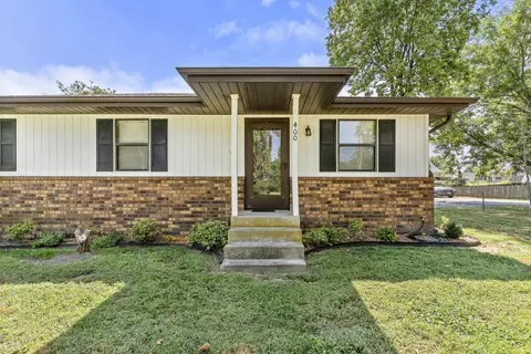 Exterior - 400 Elm St, Nixa, MO 65714 photo 4 of 7