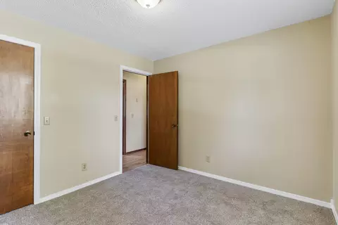 Bedroom - 400 Elm St, Nixa, MO 65714 photo 5 of 7