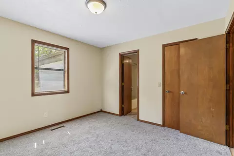 Bedroom - 400 Elm St, Nixa, MO 65714 photo 3 of 7