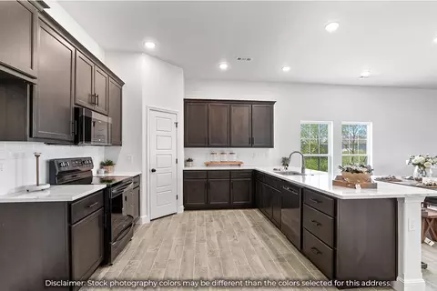 1211 Sedge St, Joplin, MO 64801 photo 2