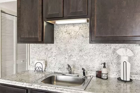 Kitchen - 40 Scenic Ct #8, Branson, MO 65616 photo 3 of 4