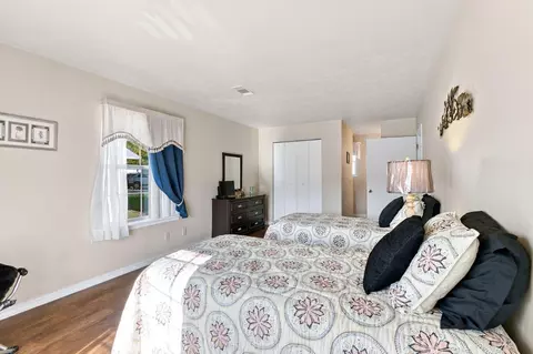 Bedroom - 40 Scenic Ct #8, Branson, MO 65616 photo 5 of 5