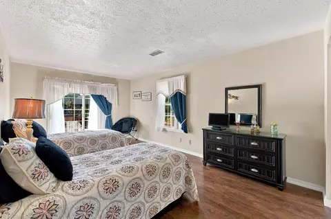 Bedroom - 40 Scenic Ct #8, Branson, MO 65616 photo 3 of 5
