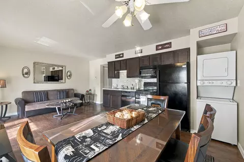 Dining - 40 Scenic Ct #8, Branson, MO 65616 photo 1 of 2