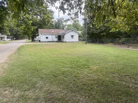 Exterior - 317 W Main St, Steele, MO 63877 photo 13 of 14