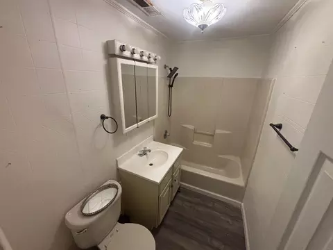 Bath - 317 W Main St, Steele, MO 63877 photo 1 of 2