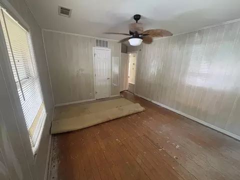 Bedroom - 317 W Main St, Steele, MO 63877 photo 4 of 6