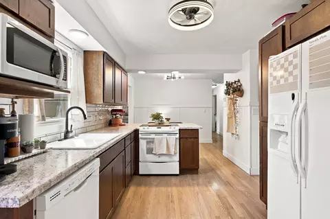 Kitchen - 1452 E Lindberg St, Springfield, MO 65804 photo 3 of 3