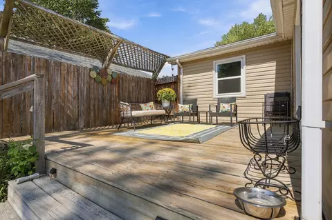 Exterior - 1452 E Lindberg St, Springfield, MO 65804 photo 4 of 13