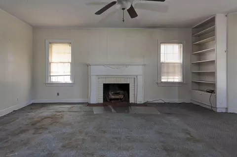 Living - 1126 E Sunshine St, Springfield, MO 65807 photo 3 of 5