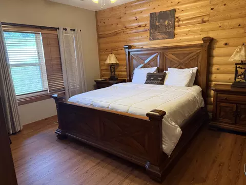 Bedroom - 333 Willow Oak Ln, Branson, MO 65616 photo 4 of 6
