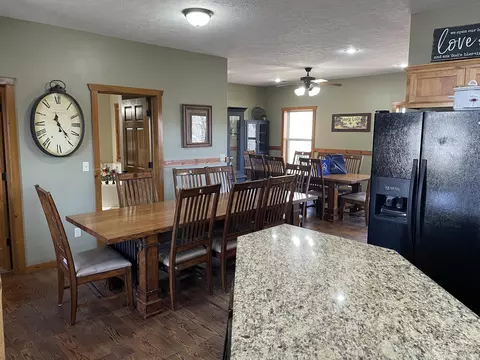 Dining - 333 Willow Oak Ln, Branson, MO 65616 photo 1 of 3