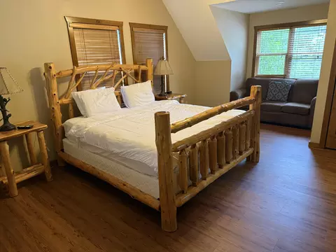Bedroom - 333 Willow Oak Ln, Branson, MO 65616 photo 2 of 6