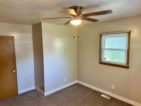 Bedroom - 1709 S 11th Ave, Ozark, MO 65721 photo 7 of 8