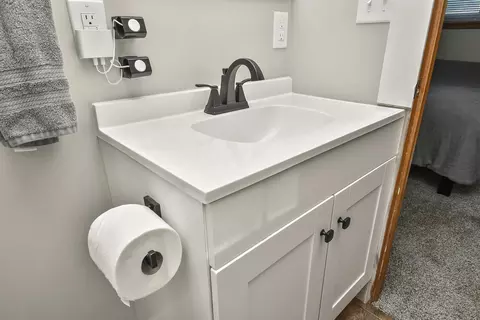 Bath - 1709 S 11th Ave, Ozark, MO 65721 photo 5 of 5