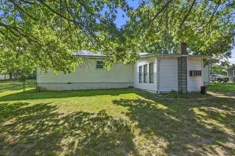 Exterior - 1709 S 11th Ave, Ozark, MO 65721 photo 3 of 7