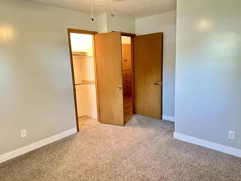Bedroom - 1709 S 11th Ave, Ozark, MO 65721 photo 8 of 8