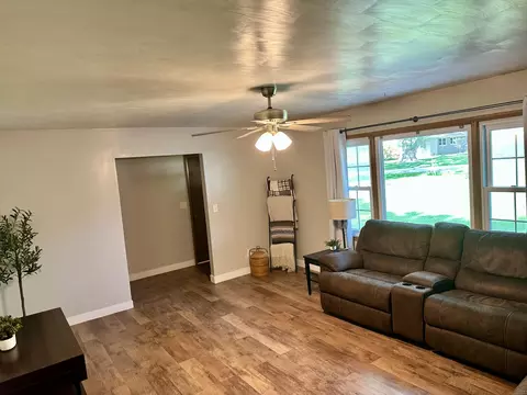 Living - 1709 S 11th Ave, Ozark, MO 65721 photo 3 of 7
