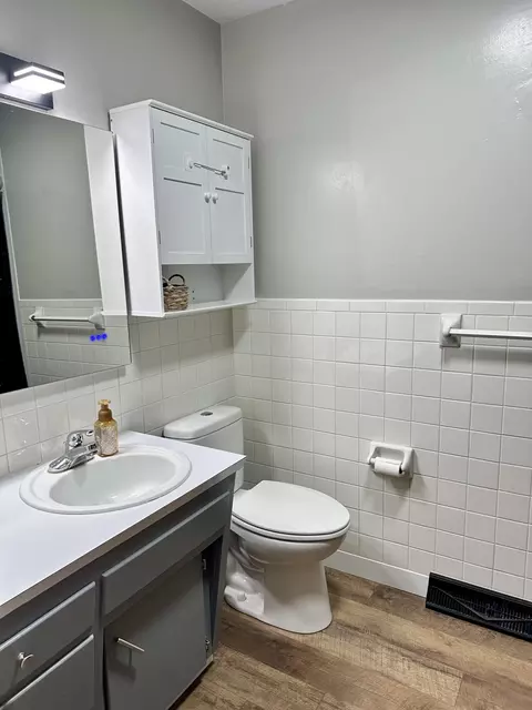 Bath - 1709 S 11th Ave, Ozark, MO 65721 photo 1 of 5