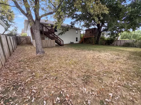 Exterior - 3372 S Western Ave, Springfield, MO 65807 photo 2 of 2