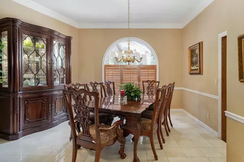 Dining - 5110 S Rochelle Ave, Springfield, MO 65804 photo 1 of 6