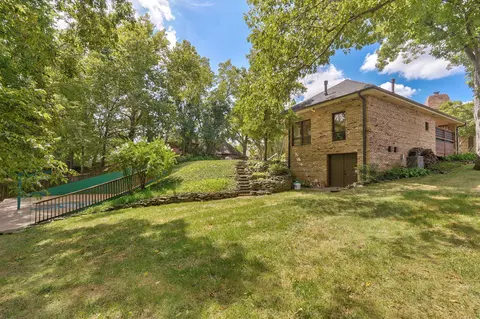 Exterior - 5110 S Rochelle Ave, Springfield, MO 65804 photo 7 of 37