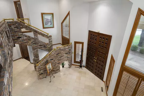 Entry Way - 5110 S Rochelle Ave, Springfield, MO 65804 photo 9 of 9