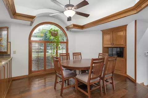 Dining - 5110 S Rochelle Ave, Springfield, MO 65804 photo 2 of 6