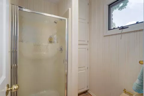 Bath - 5110 S Rochelle Ave, Springfield, MO 65804 photo 12 of 12