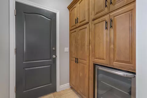 Entry Way - 332 Sunset Dr, Saddlebrooke, MO 65630 photo 6 of 6