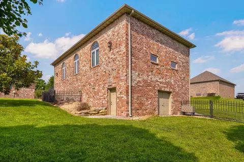 Exterior - 332 Sunset Dr, Saddlebrooke, MO 65630 photo 18 of 21